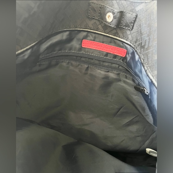 Tommy Hilfiger  Women’s Handbag - Picture 4 of 10